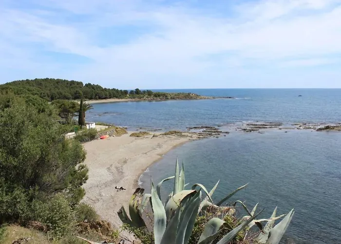 Luxury 4 Bed On Coastal Footpath At Cap Ras